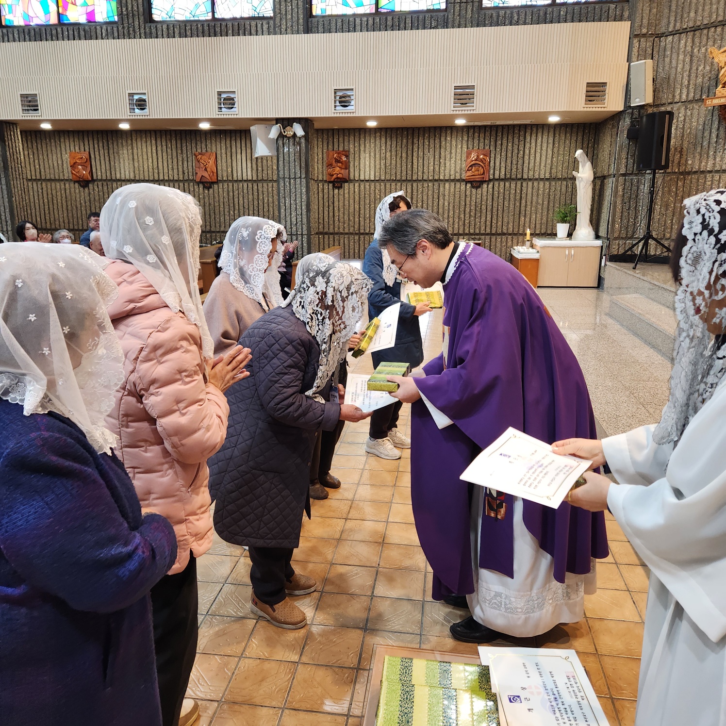 3월7일 한솔대학 개근상 시상식1.jpg