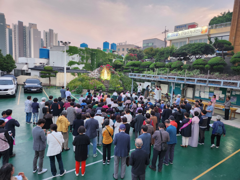 24성보의밤-묵주기도봉헌 1716556996072-9.png