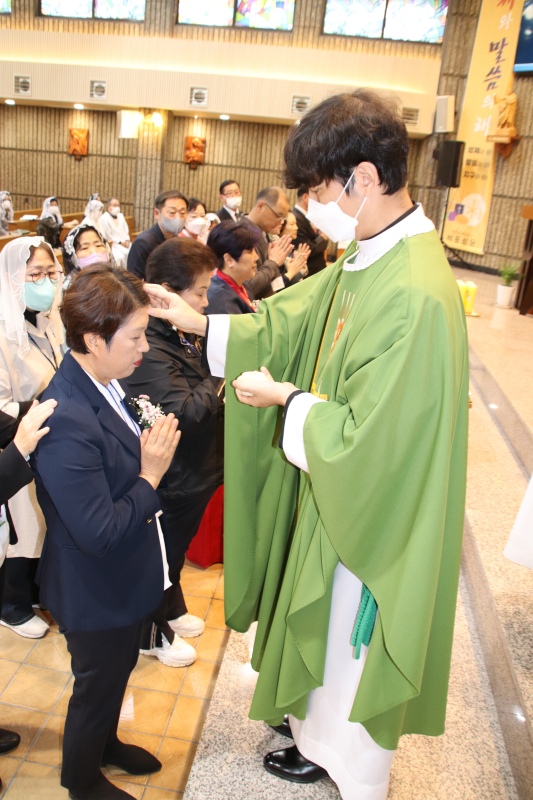 22 세례식 IMG_1418.png