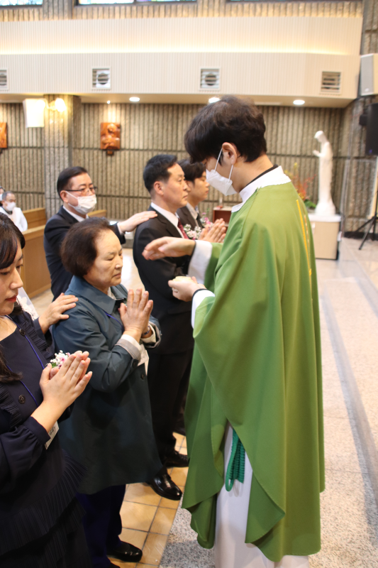 22 세례식 IMG_1420.png