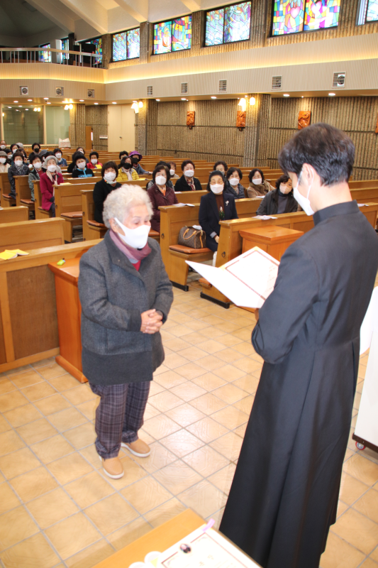 22-10 세례식 IMG_1475.png