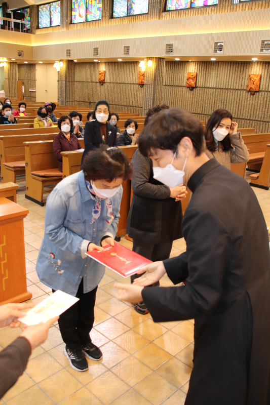 22-10 세례식 IMG_1469.png