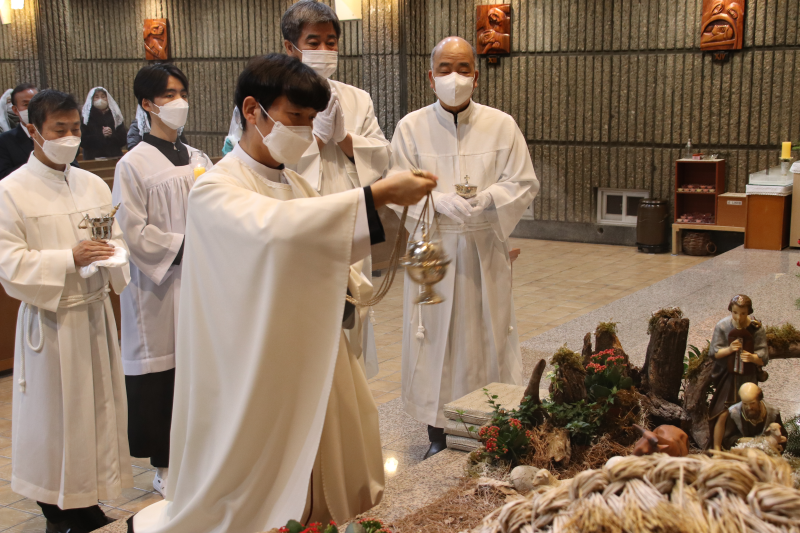 22-12-24 성탄 전야 IMG_1528.png