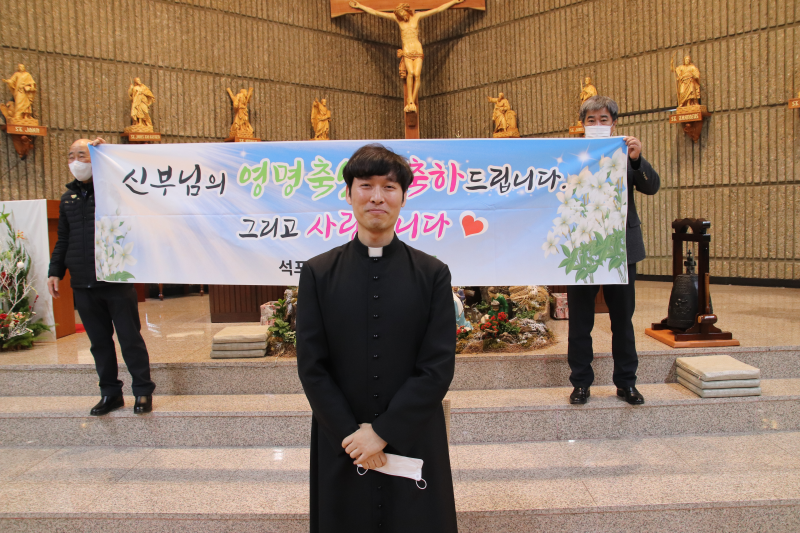 22-12-25 성탄미사IMG_1587.png