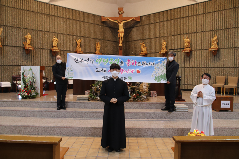 22-12-25 성탄미사IMG_1581.png