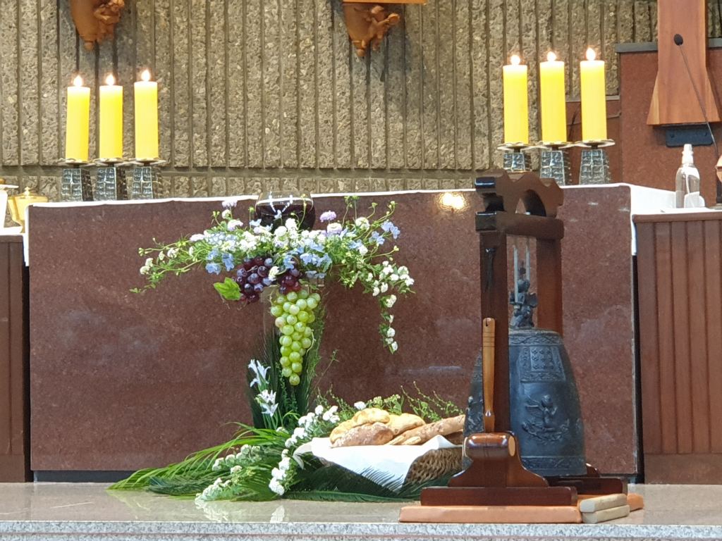 23-4-8 부활절 제대 꽃봉헌 20230406_194751.png